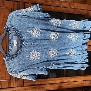 Sundance Denim colored  embroidered  shirt L, nwot